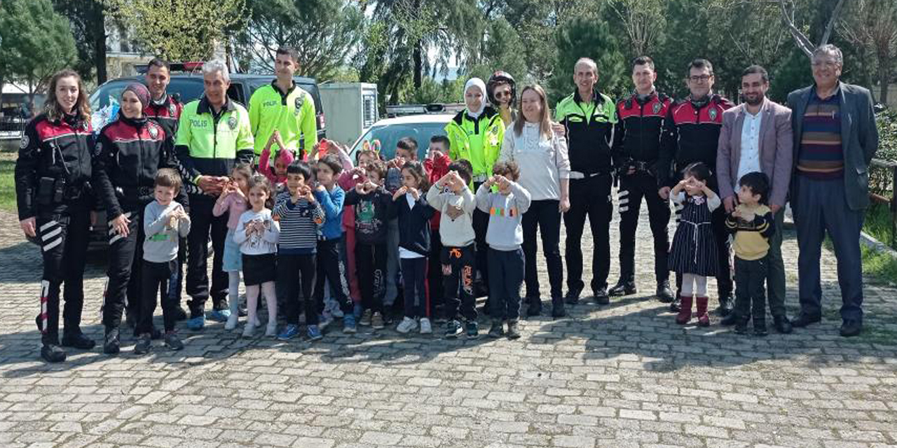Anaokulu öğrencileri Polis Haftası’nı kutladı