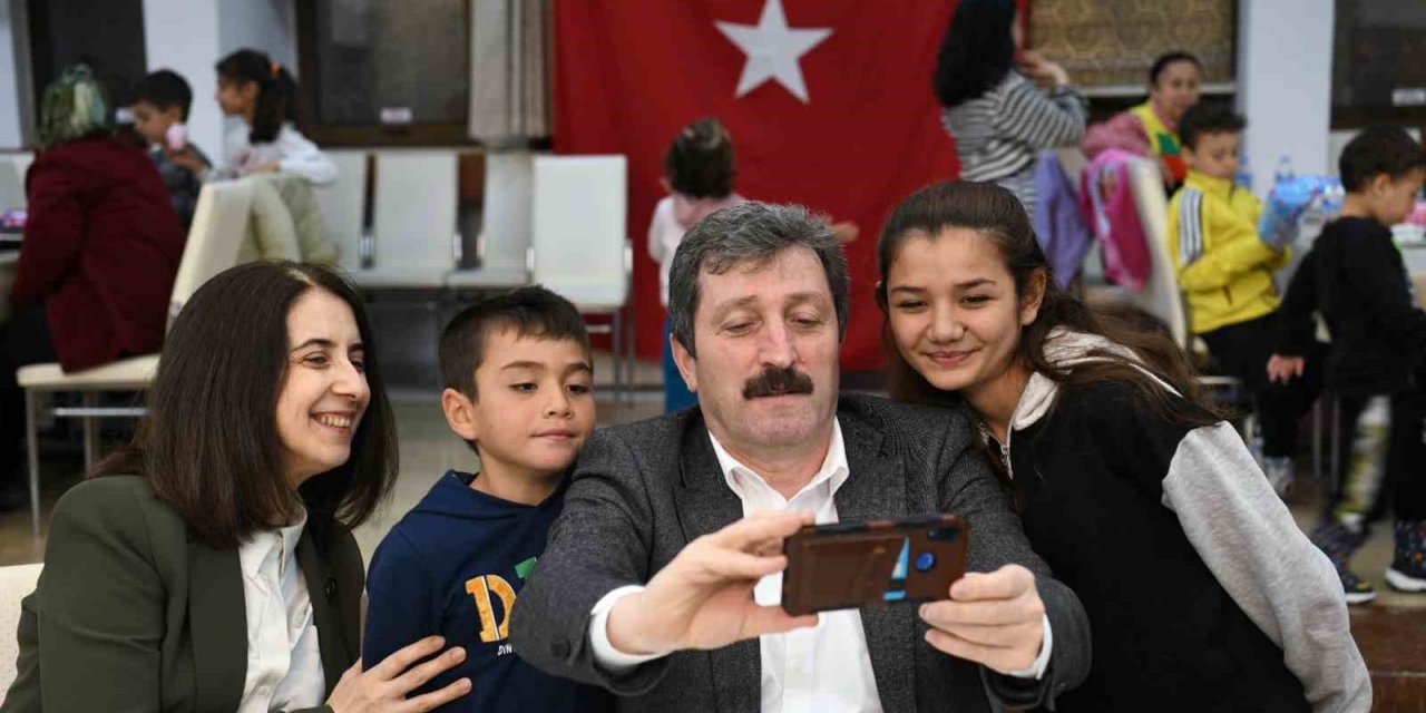 Vali Tavlı ‘Yetimler Günü’nde çocuklarla iftarda buluştu