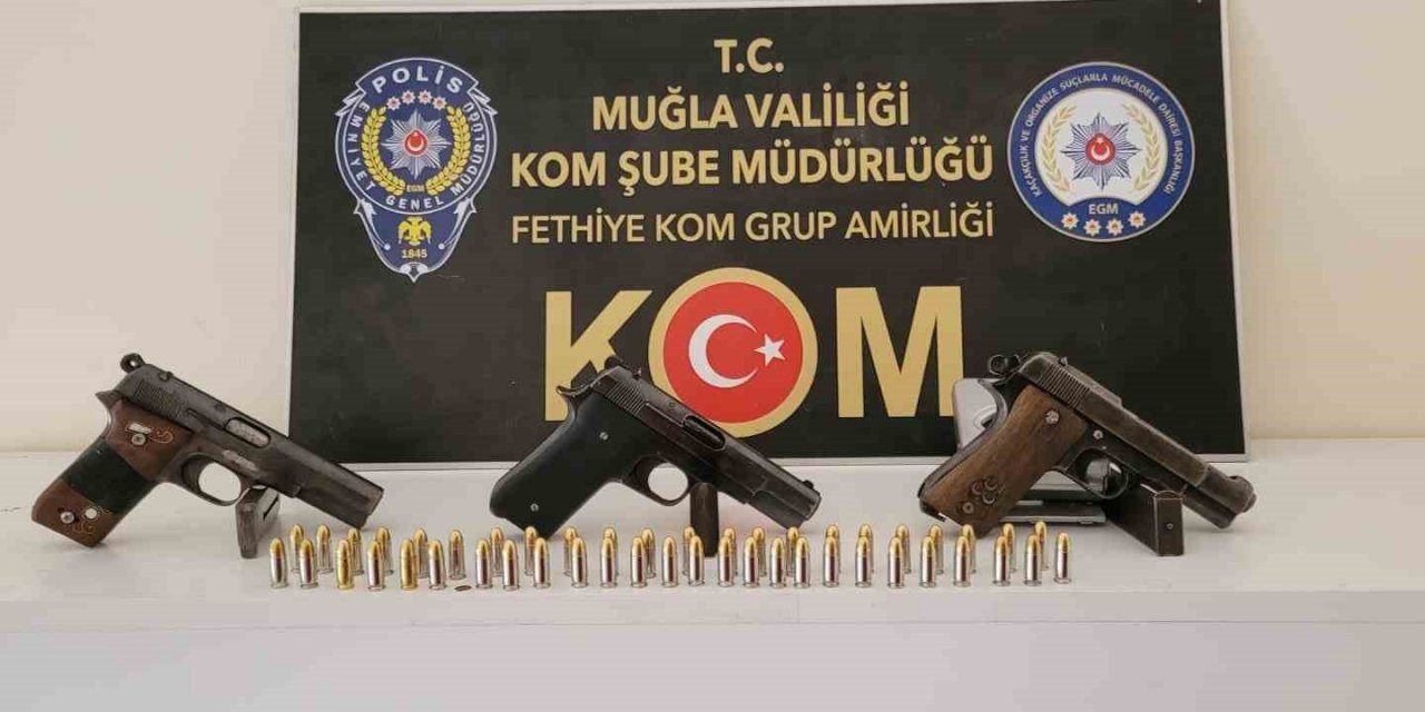 Fethiye’de ruhsatsız silah operasyonu