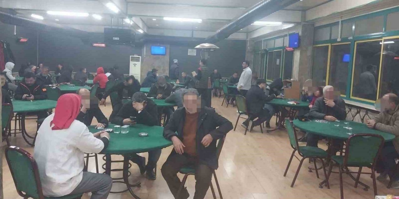 İzmir’de kumar operasyonu