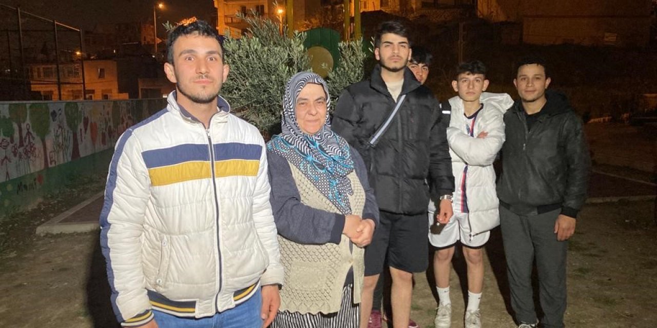 Madde bağımlılarından bıkan mahalle sakinleri parka ışıklandırma istiyor