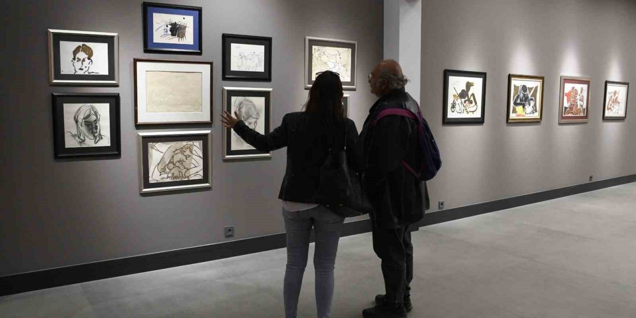 Kuşadası’nda "Kalanlar, izler" resim sergisi