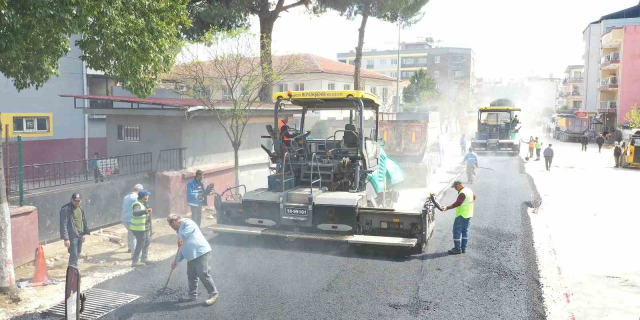 Büyükşehir Belediyesi yol yapım çalışmalarını sürdürüyor