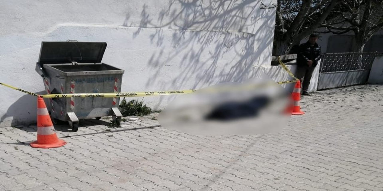Ula’da yolda yürürken fenalaşan vatandaş yaşamını yitirdi
