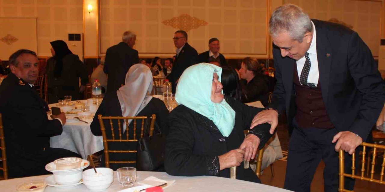 Şehit yakınları ve gaziler iftarda buluştu