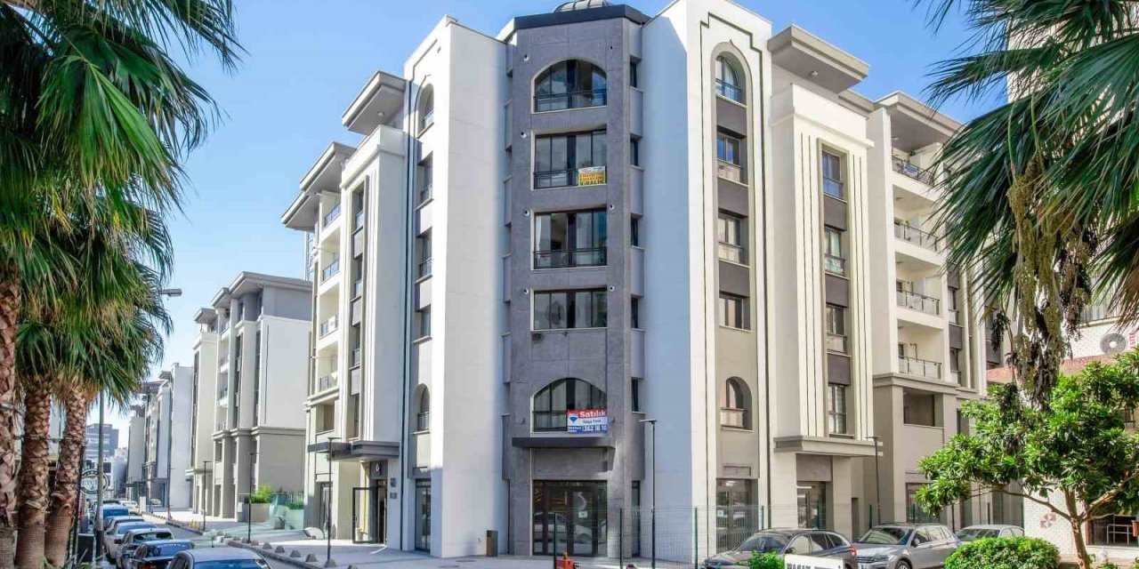 İzmir’de 365 gün içinde deprem yaraları sarıldı