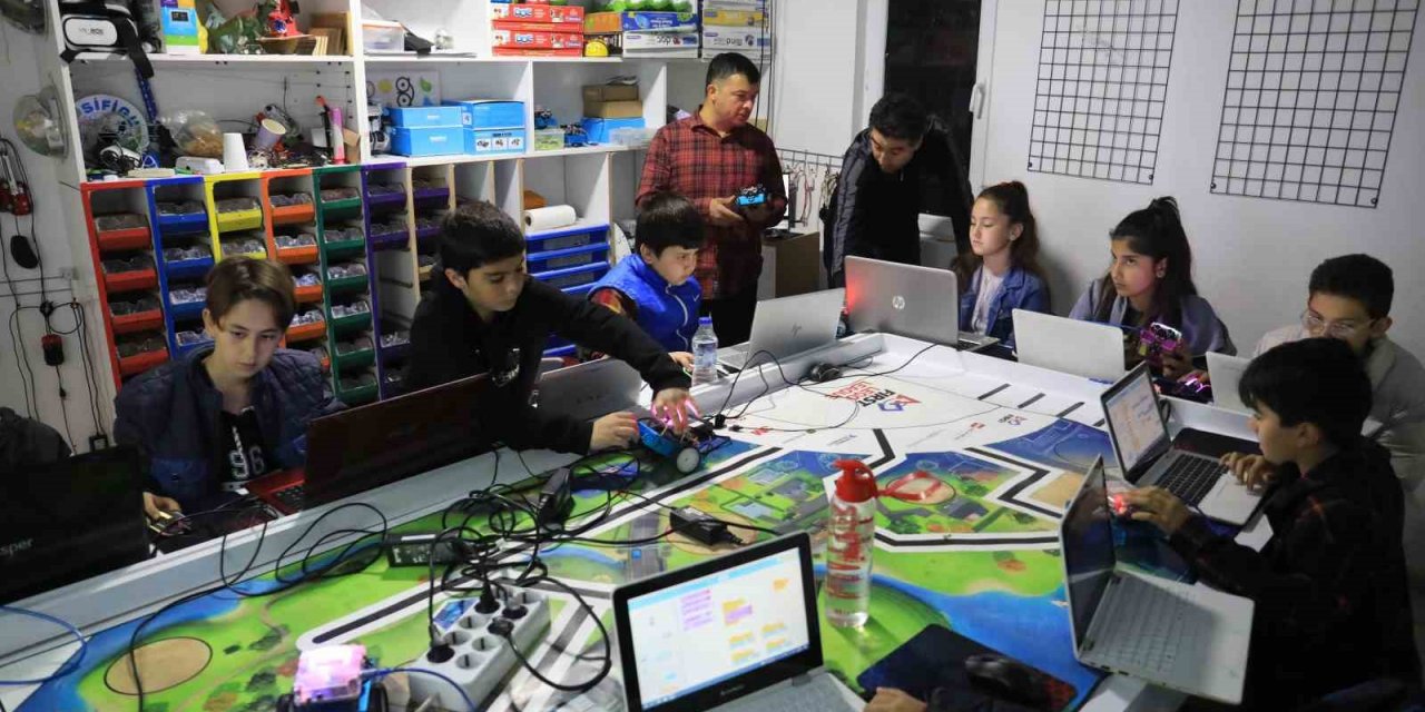 Kodlama, sanat ve bilim eğitimleri başladı