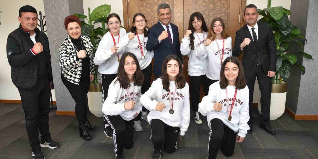 Denizli’nin kızları potada bölge şampiyonu oldu
