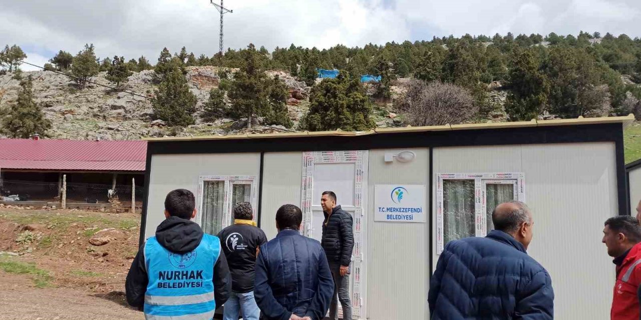 Yardım eli Merkezefendi’den Nurhak’a uzanıyor