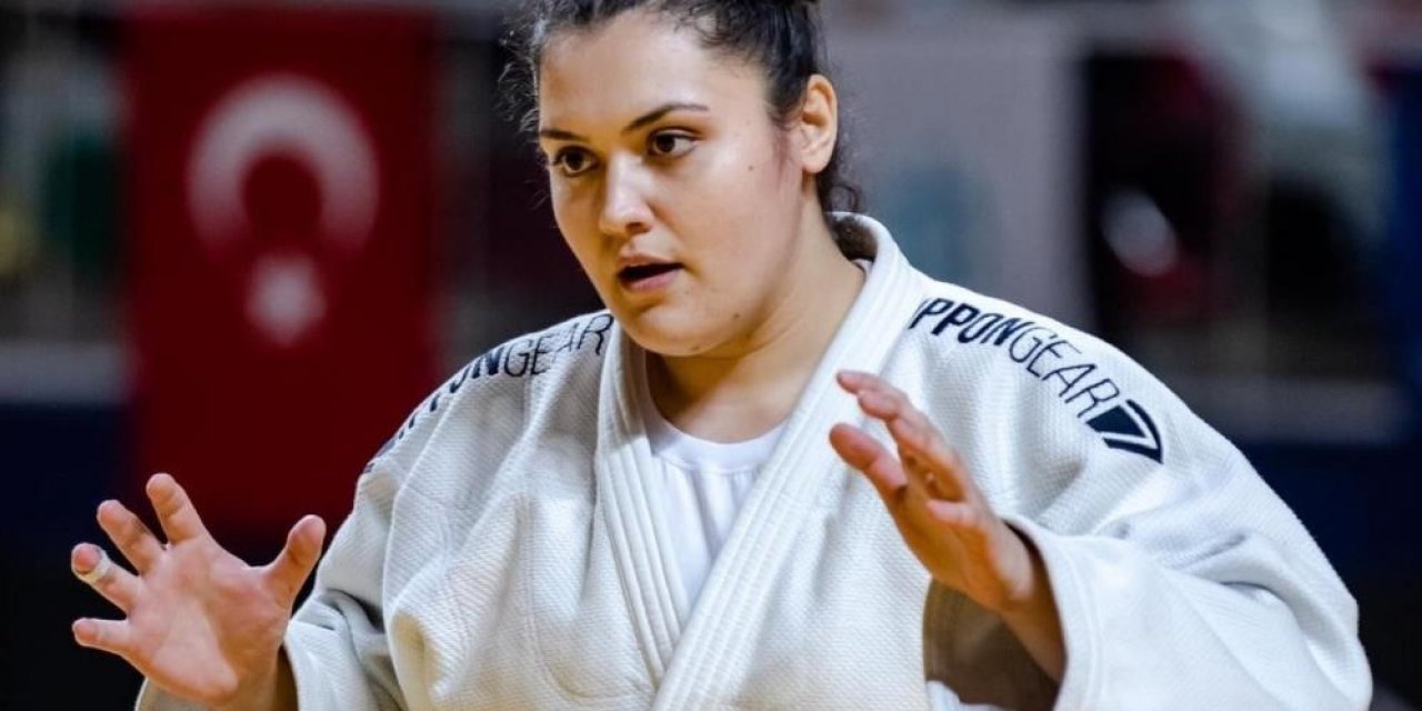 Manisalı Duygu Dirgen, Fransız’ı devirdi, altın madalyayı kaptı
