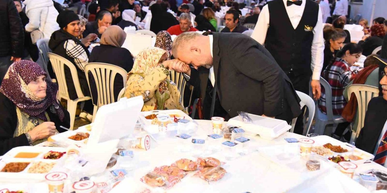 Pehlivan’dan Koyundere’ye pazaryeri, taziye evi ve yol müjdesi