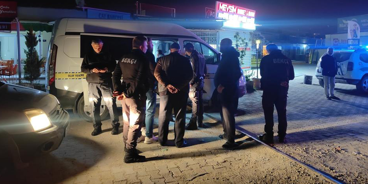 Gürültü yapan esnaf arkadaşını pompalı tüfekle yaraladı