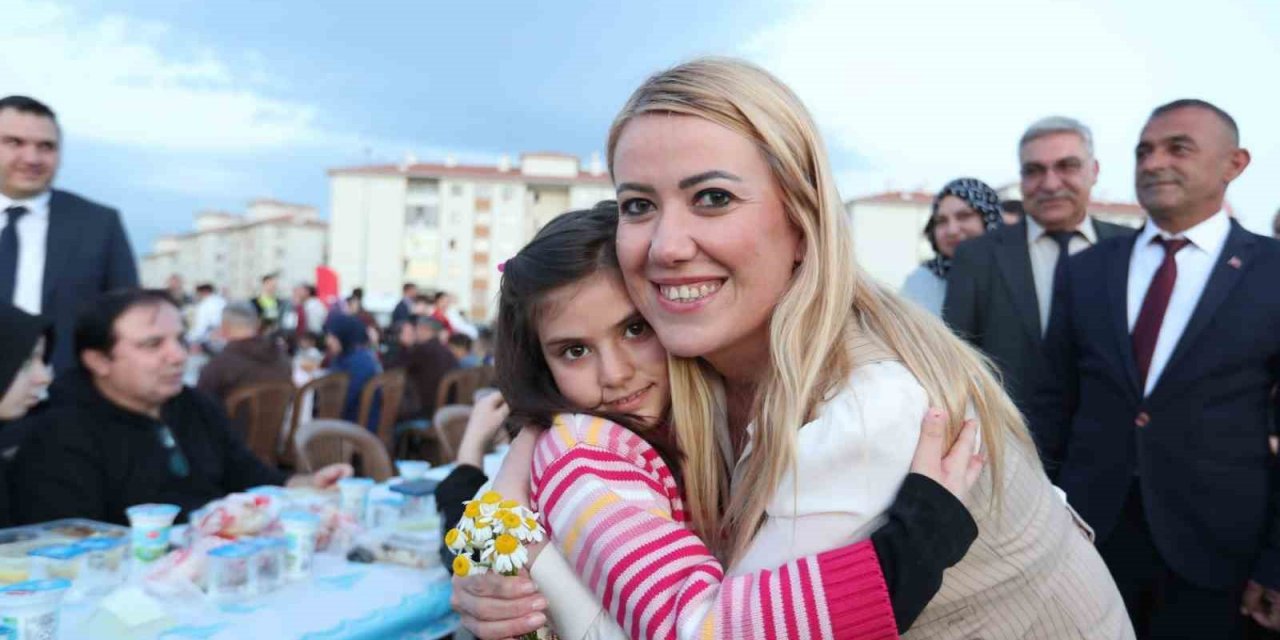 Merkezefendi’nin son iftar sofrası kuruldu