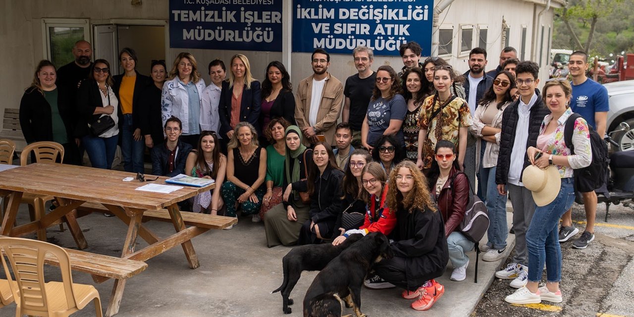 Kuşadası Belediyesi Temizlik İşleri Müdürlüğü Erasmus öğrencilerini ağırladı