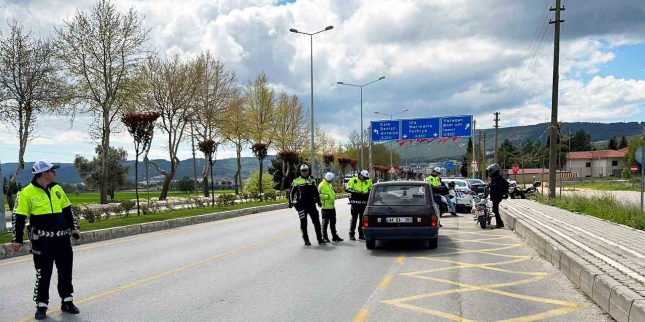 Polis bayram tedbirlerini arttırdı