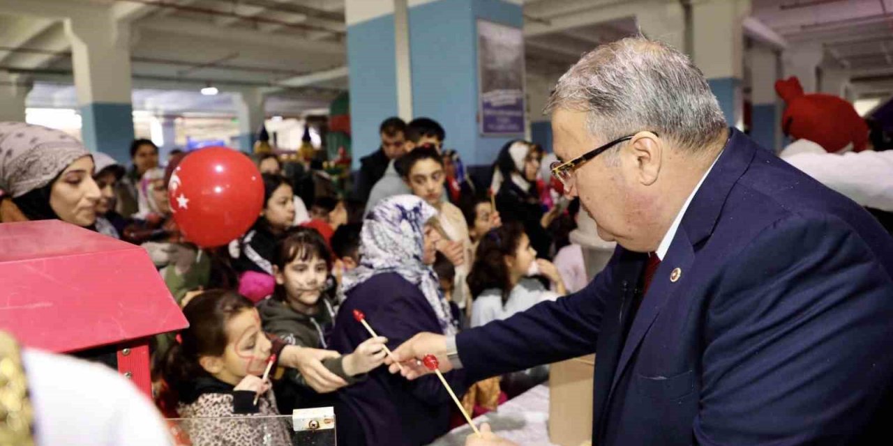 23 Nisan’da çocuklar Yunusemre’de doyasıya eğlenecek