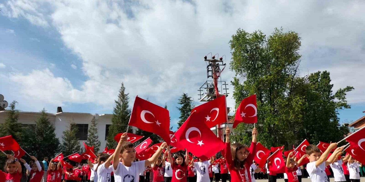 Köyceğiz’de 23 Nisan coşkuyla kutlandı