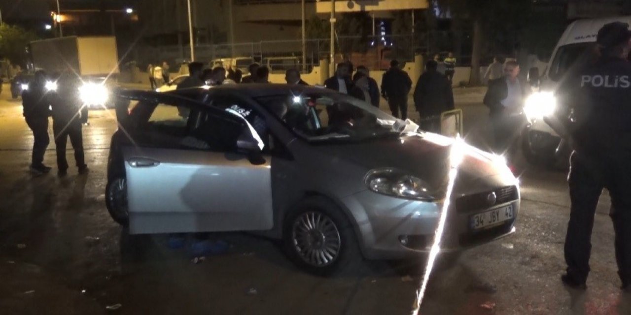 İzmir’de 15 yaşındaki sürücünün karıştığı kaza anı kameraya yansıdı