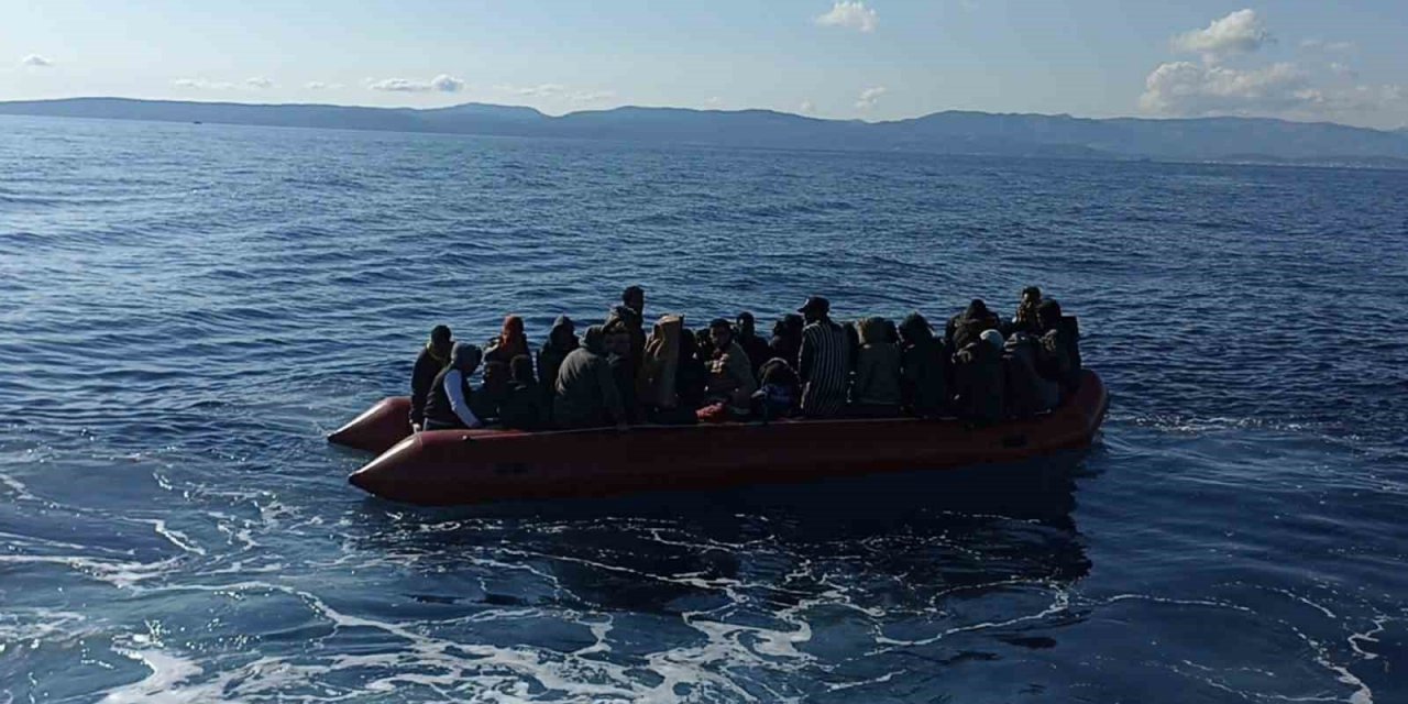Yunanistan’ın ölüme ittiği 62 göçmen kurtarıldı