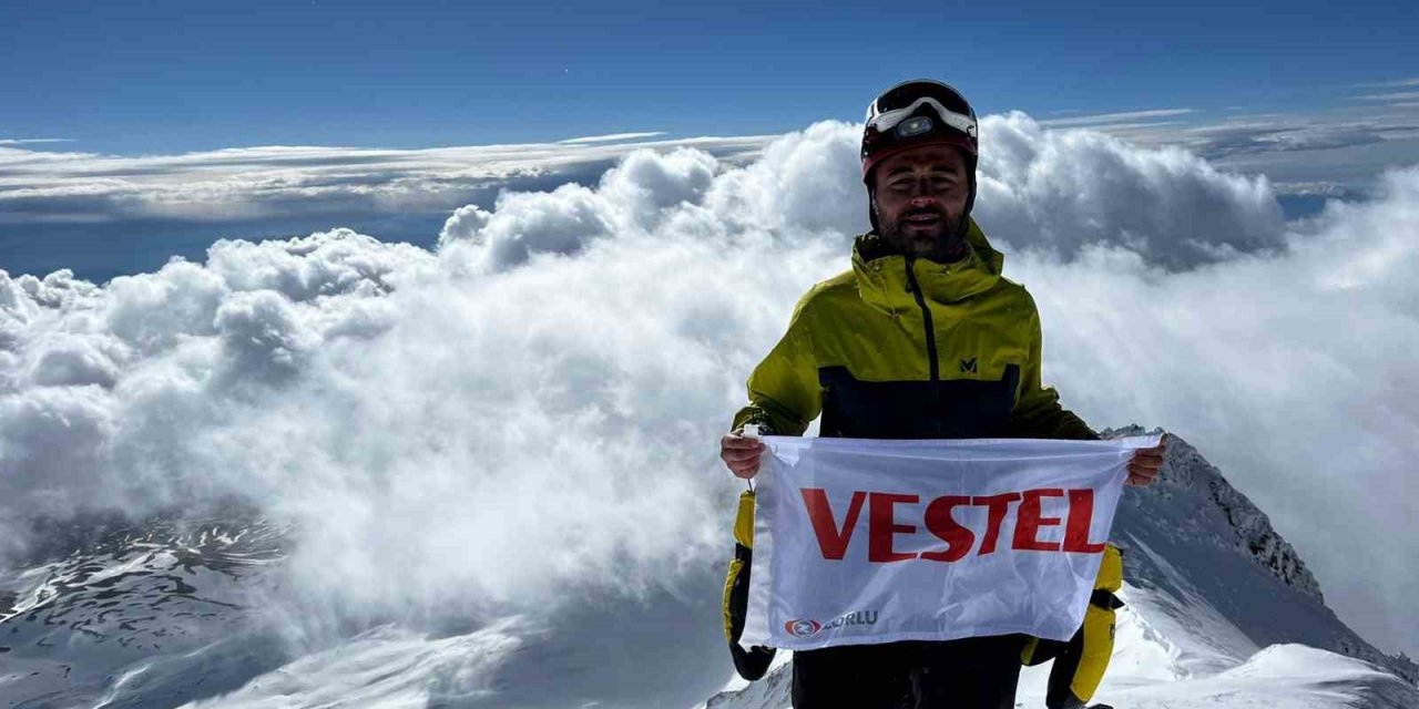 Vestel personelinden Türkiye’nin beşinci büyük zirvesine on ikinci tırmanış