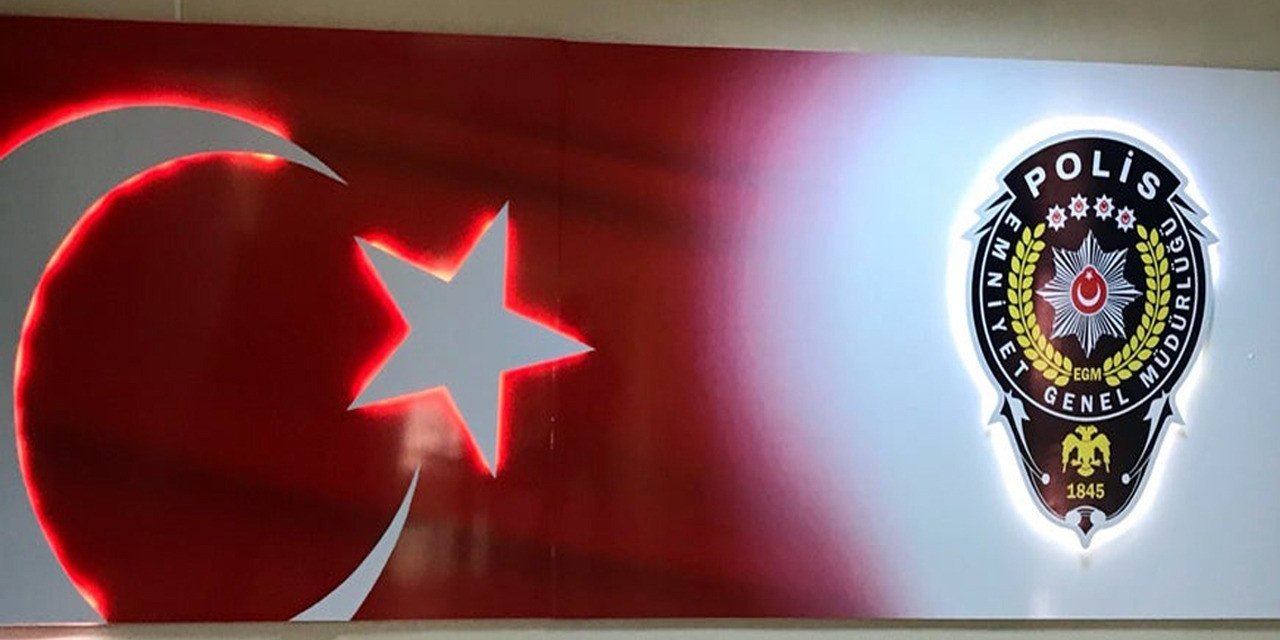 30 yıl hapis cezasıyla aranan zanlı Kuşadası polisinden kaçamadı