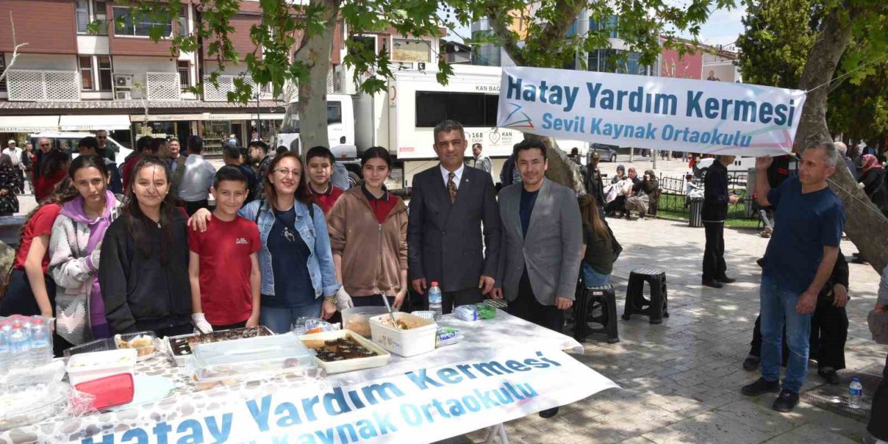 Denizlili öğrencilerden Hatay’a destek kampanyası