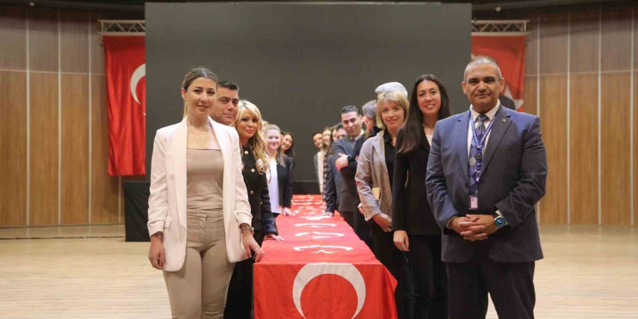 Belediyede memurluğa geçenler yemin etti