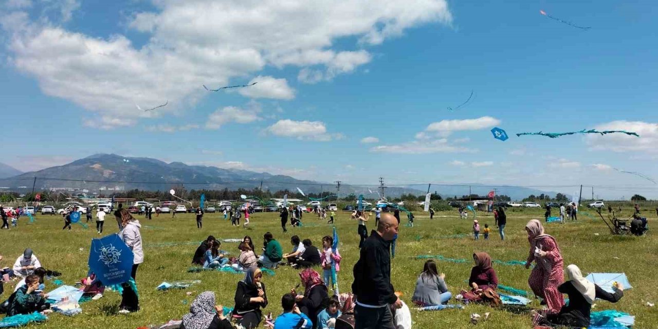 Çocuklar uçurtma şenliğinde buluştu