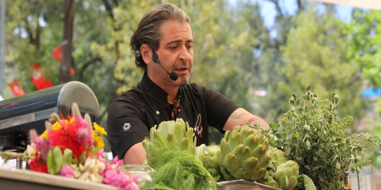 Efeler’de yemekler yarıştı, en iyi tabak belli oldu