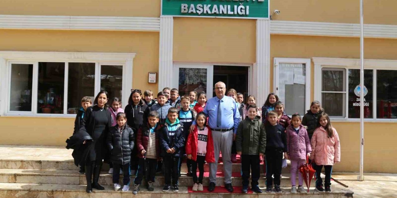 Başkan Arslan minik konuklarını ağırladı
