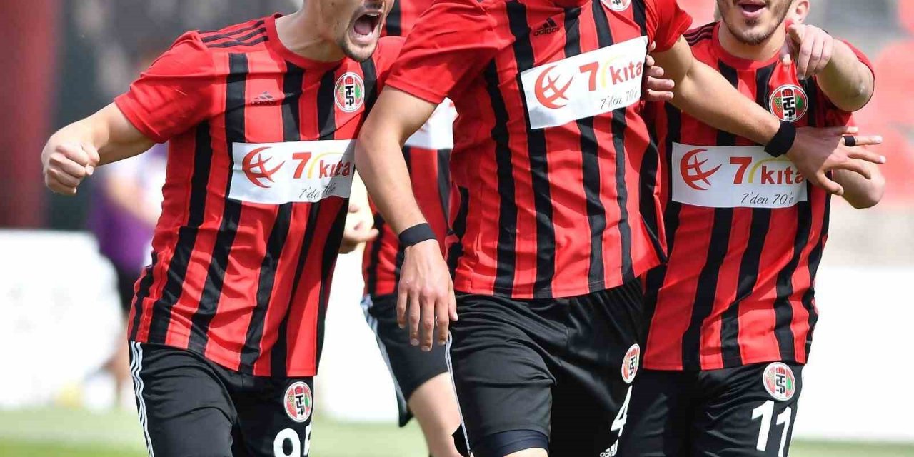Turgutluspor galibiyetin keyfini yaşıyor