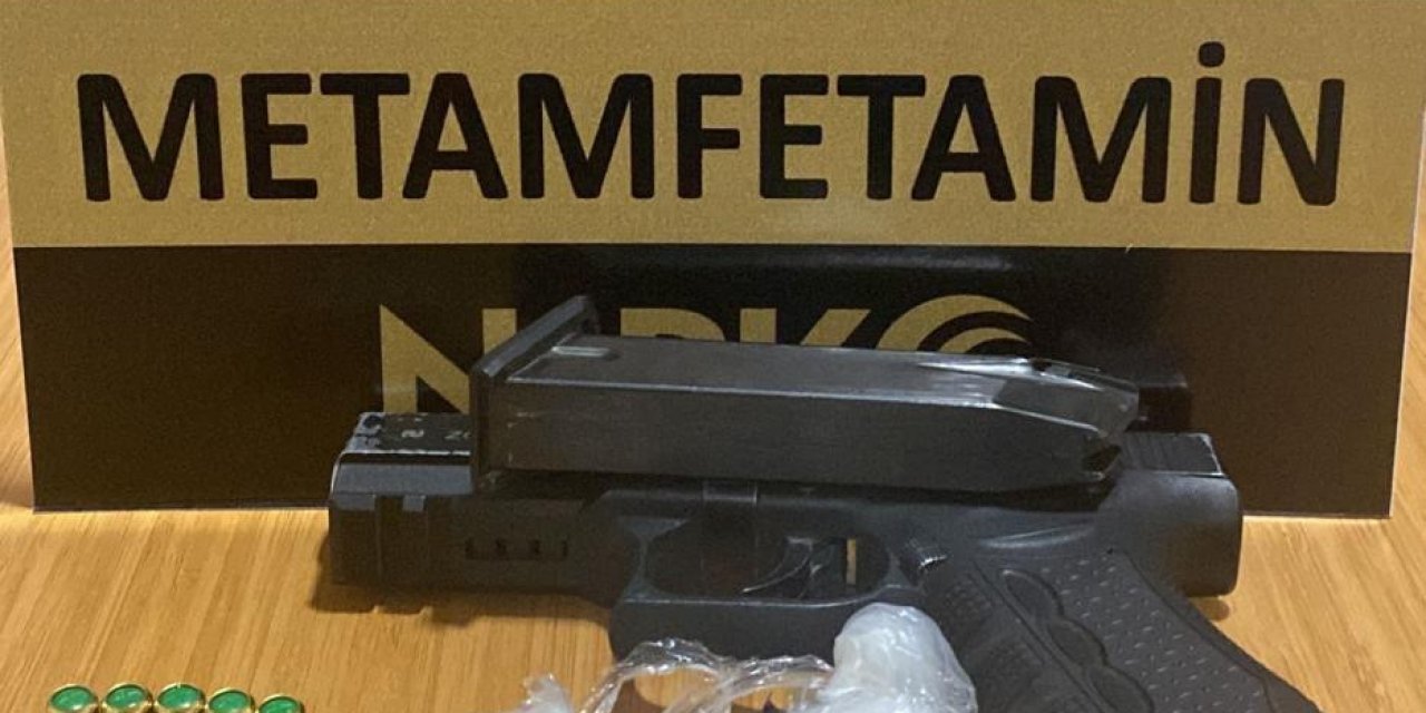 Manisa’da şüpheli şahıstan metamfetamin ve tabanca çıktı