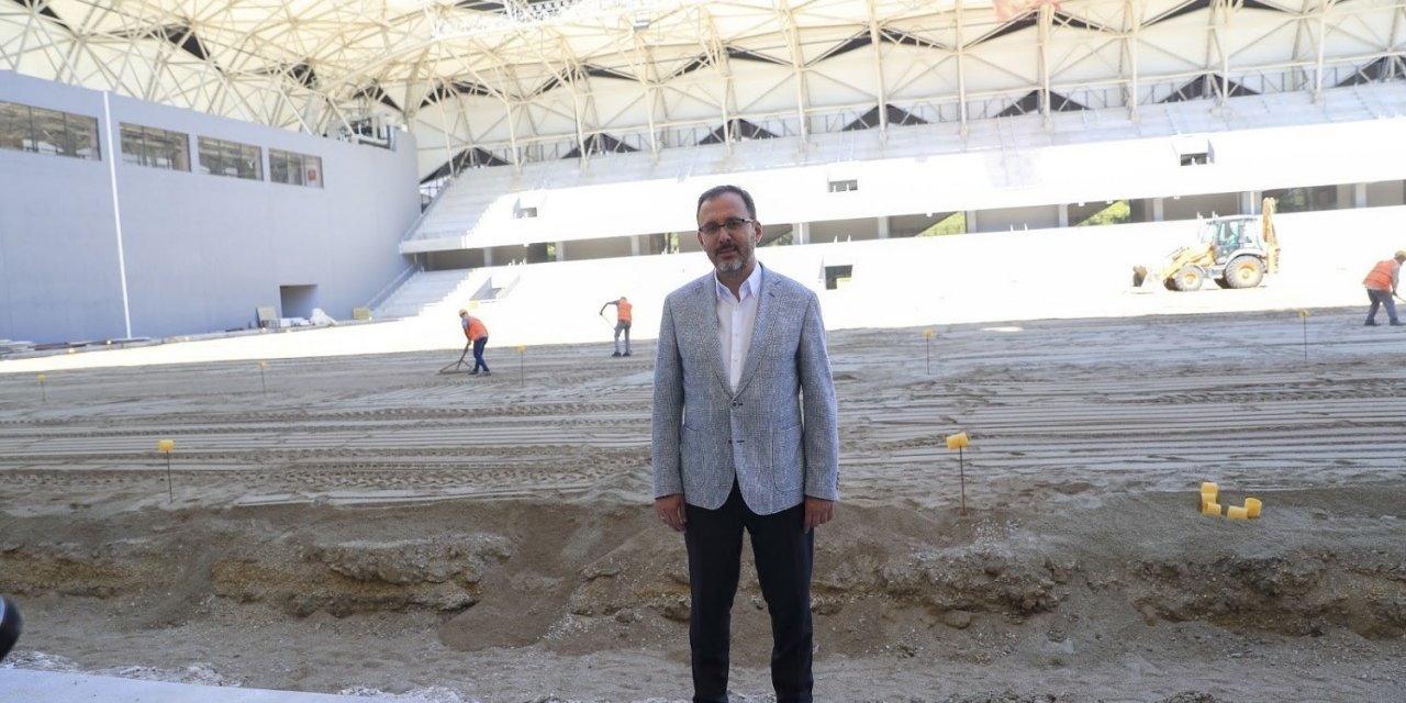Bakan Kasapoğlu’ndan Alsancak Mustafa Denizli Stadı paylaşımı