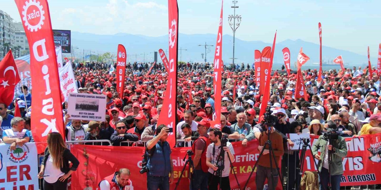 1 Mayıs, İzmir’de coşkuyla kutlandı