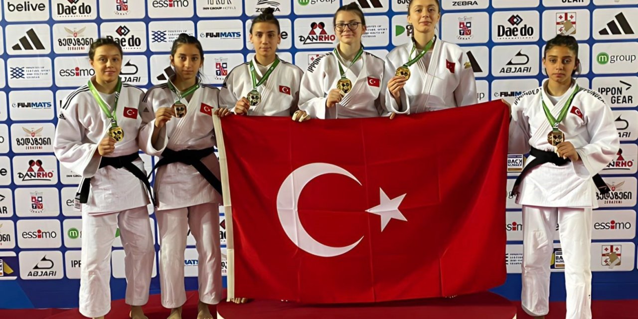 Yunusemreli Merve’den gümüş madalya