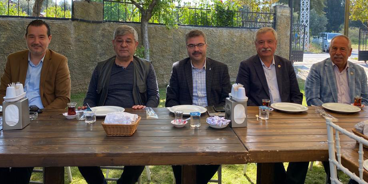 “AK Parti ziraatin ve ziraatçinin önemini çok iyi bilen bir partidir”