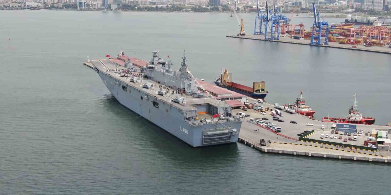 TCG Anadolu’nun ilk ziyaretçileri gurur yaşadı