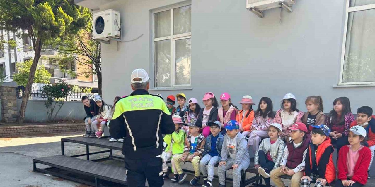 Aydın’da 250 öğrenci “trafik dedektifi” oldu