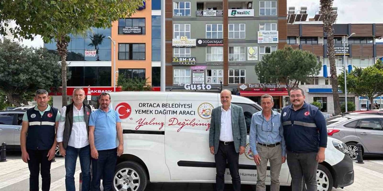 Ortaca’da engelli ve yaşlılara ücretsiz yemek dağıtımı