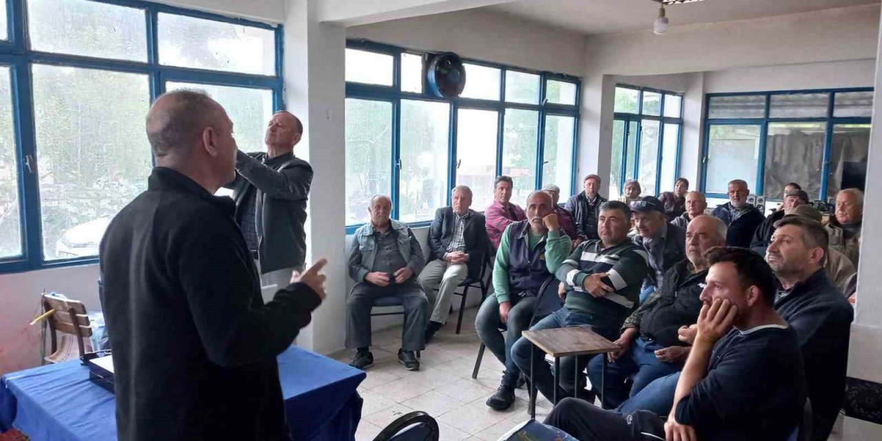 Didim’de üreticilere zeytin ve zeytinyağı eğitimi verildi