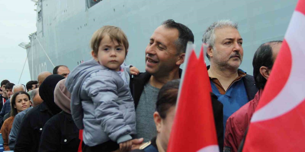 Milli Gurur’a İzmir’de ilk iki günde 20 bini aşkın ziyaretçi