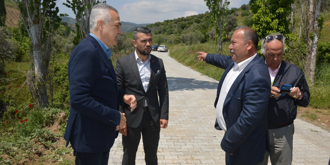 “Bu yolu dört yıldır belediyeye yaptıramamıştım”