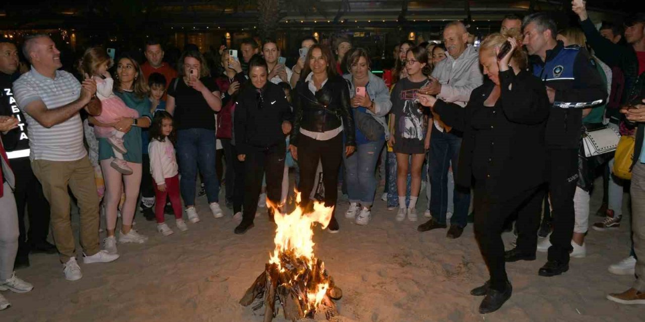 Kuşadası’nda Hıdırellez şenlik havasında kutlandı