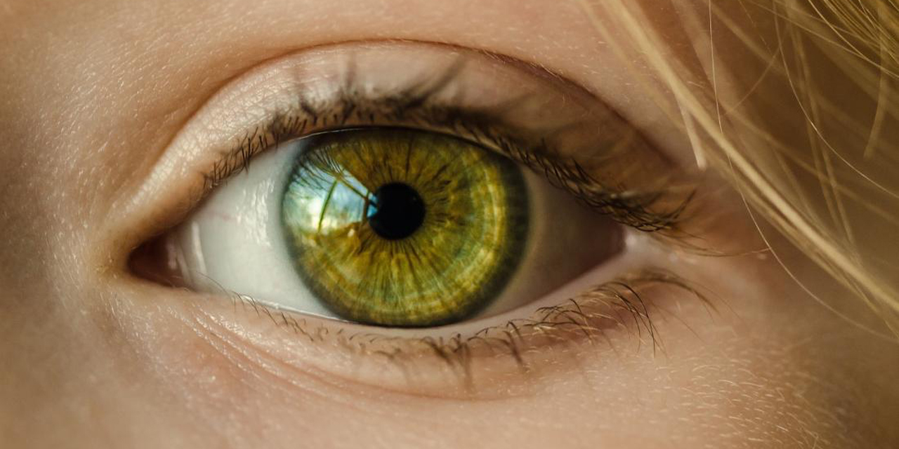 Estetik göz rengi değiştirme hizmetleri