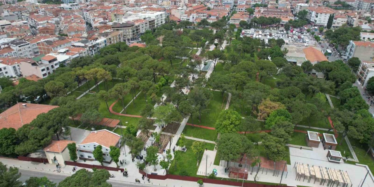 Akhisar Şehit Necdi Şentürk Parkı’nda sona doğru