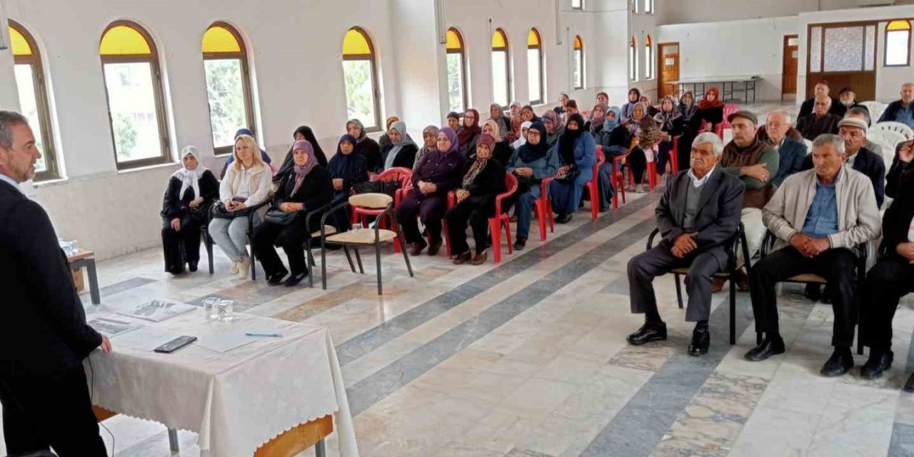 Aydın’da hac eğitim seminerleri devam ediyor