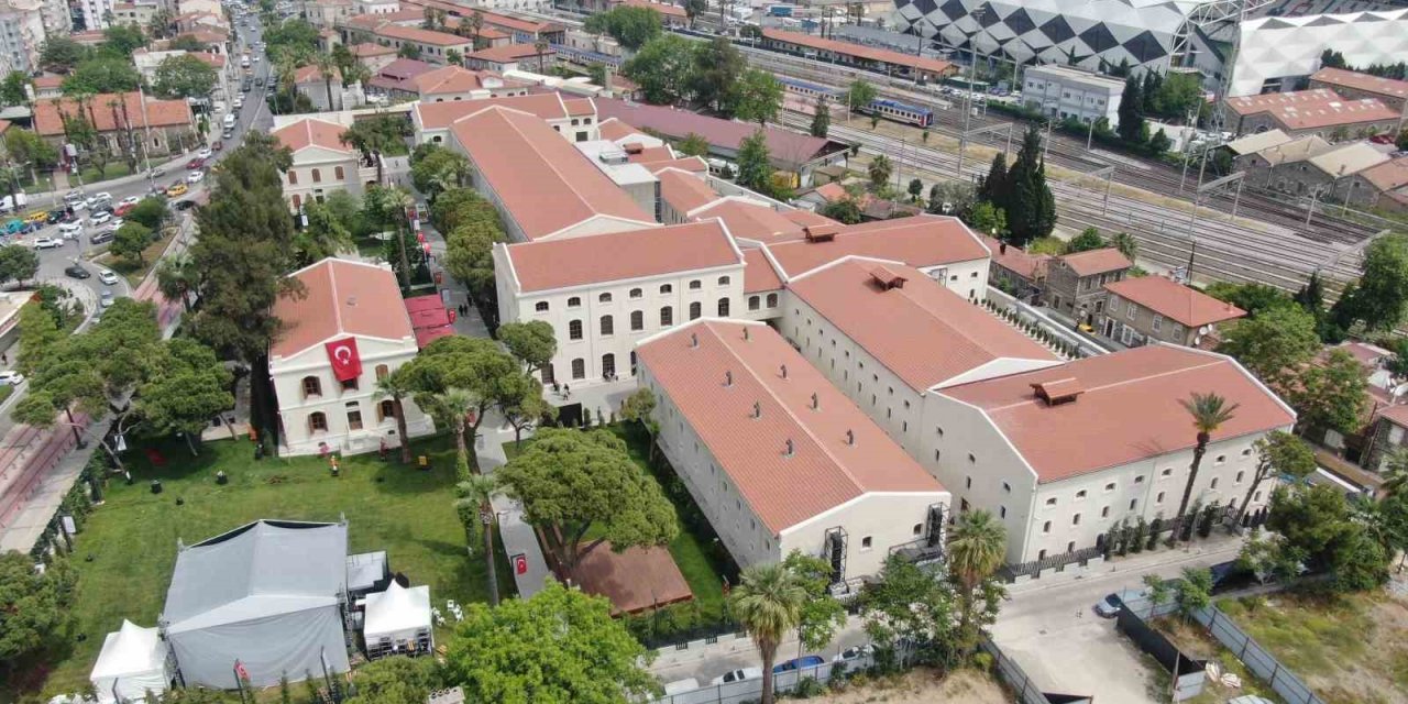 İzmirlilerin yeni buluşma noktası: "İzmir Kültür ve Sanat Fabrikası"