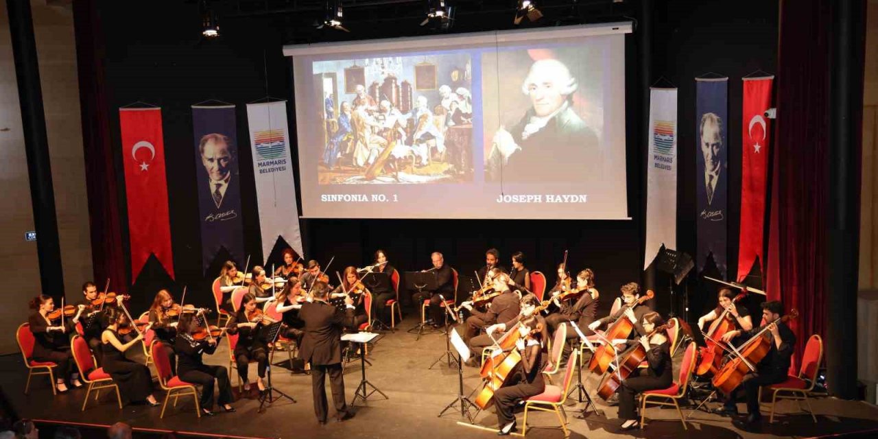 Marmaris’te “Bahar Konseri” dinleyicileriyle buluştu