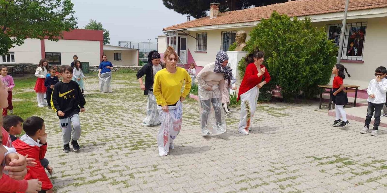 Anneler Günü bayram havasında kutlandı