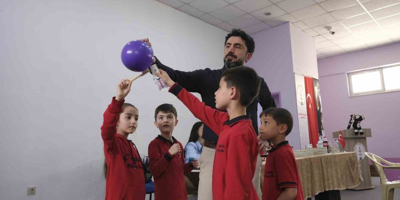 Miniklere ağız ve diş sağlığı taraması devam ediyor